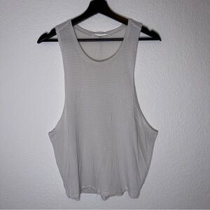 Lululemon muscle tank